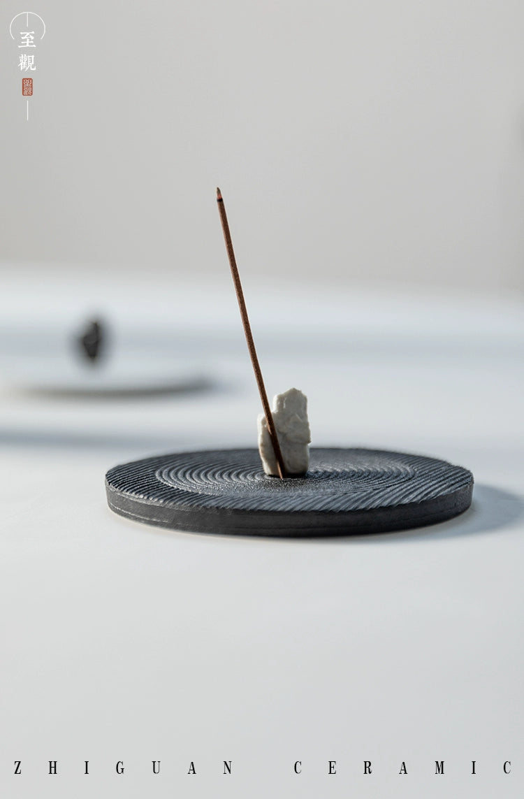 Black Disc - Zhiguan Minimalist Zen Incense Holder