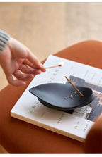 Leaf-shaped Incense Holder - MUSO LeafBoat Ash Catcher Incense Holder
