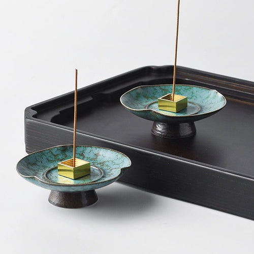 Ceramic Artistry Incense Holder — Crackle Glaze, Vintage Charm