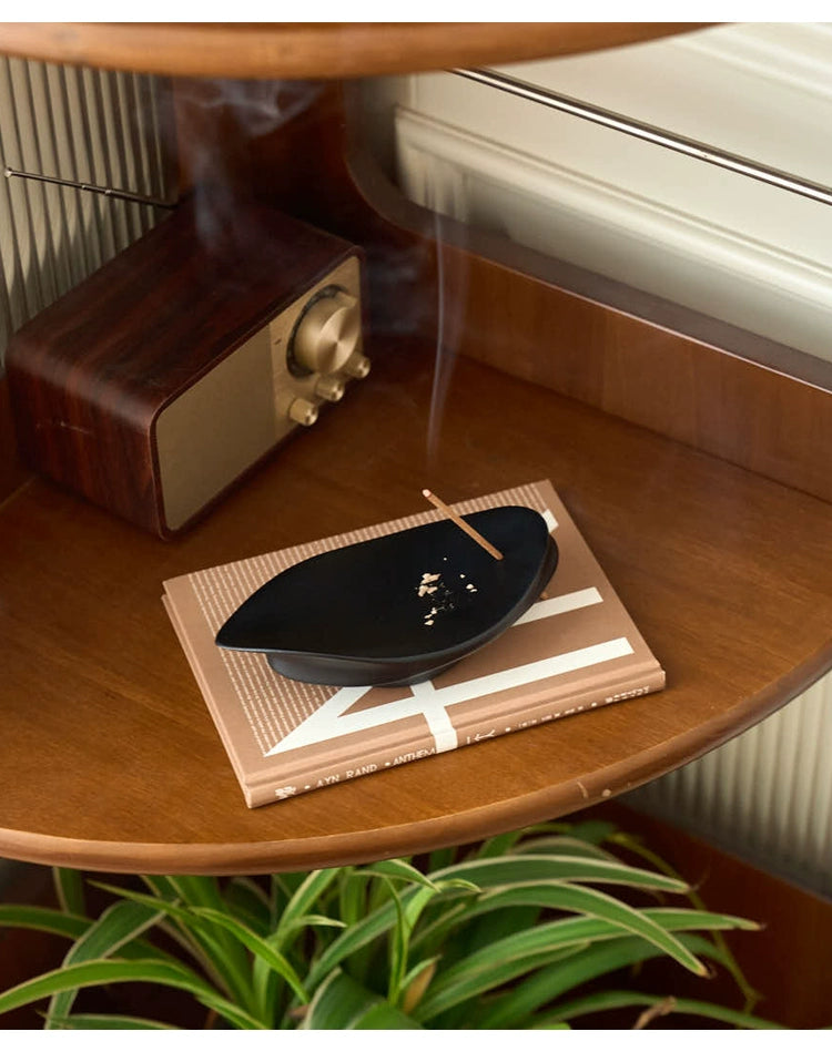 Leaf-shaped Incense Holder - MUSO LeafBoat Ash Catcher Incense Holder