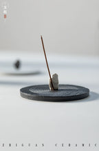 Black Disc - Zhiguan Minimalist Zen Incense Holder