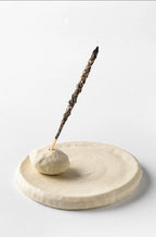 Sand-colored base + sand-colored incense holder - Momo's Time Swirl Ceramic Incense Holder