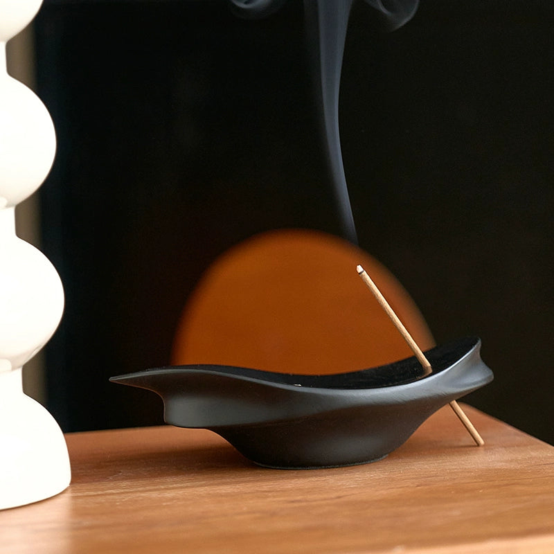Leaf-shaped Incense Holder - MUSO LeafBoat Ash Catcher Incense Holder